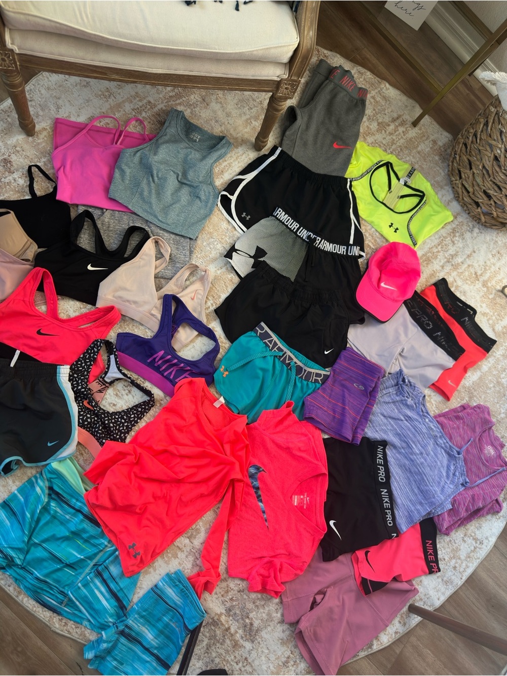 Bundle 30 pieces. Size 12 youth